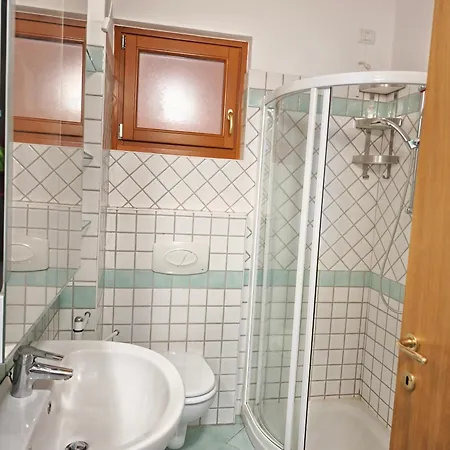 Apartment Rossana Con Piscina Brenzone sul Garda