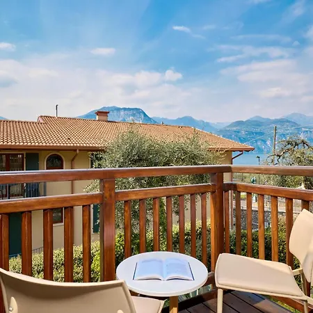 Rossana Con Piscina Apartment Brenzone sul Garda