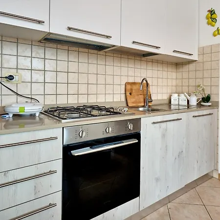 Apartment Rossana Con Piscina