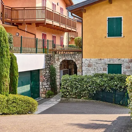 Rossana Con Piscina Apartment Brenzone sul Garda